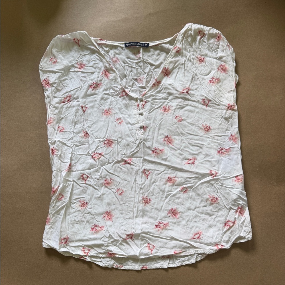 Abercrombie & Fitch Cream Floral V-Neck Button-Front Blouse